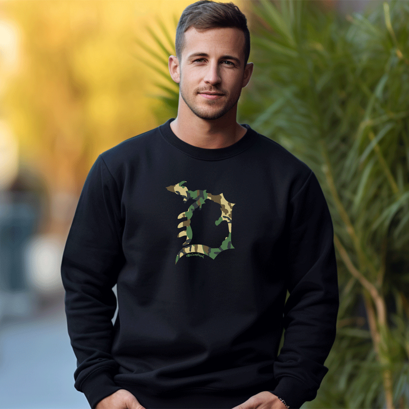 "Michigan D Camo"Men's Classic Crew Sweatshirt
