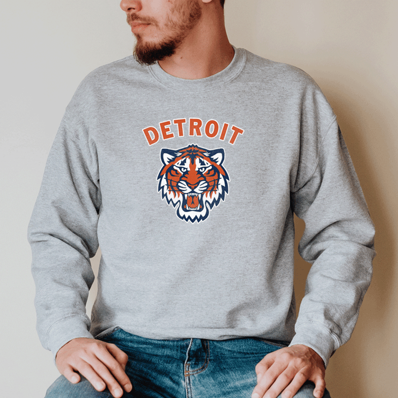 "Hear Me Roar"Men's Long Sleeve T-Shirt