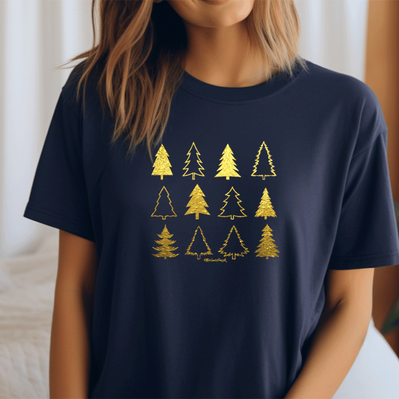 "Gold Metallic Oh Christmas Tree"Relaxed Fit Crew Unisex T-Shirt