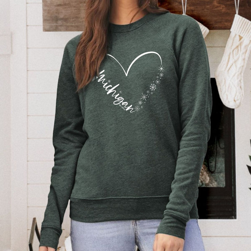 "Fall In Love With Winter"Relaxed Fit Angel Fleece Pullover Unisex Crew