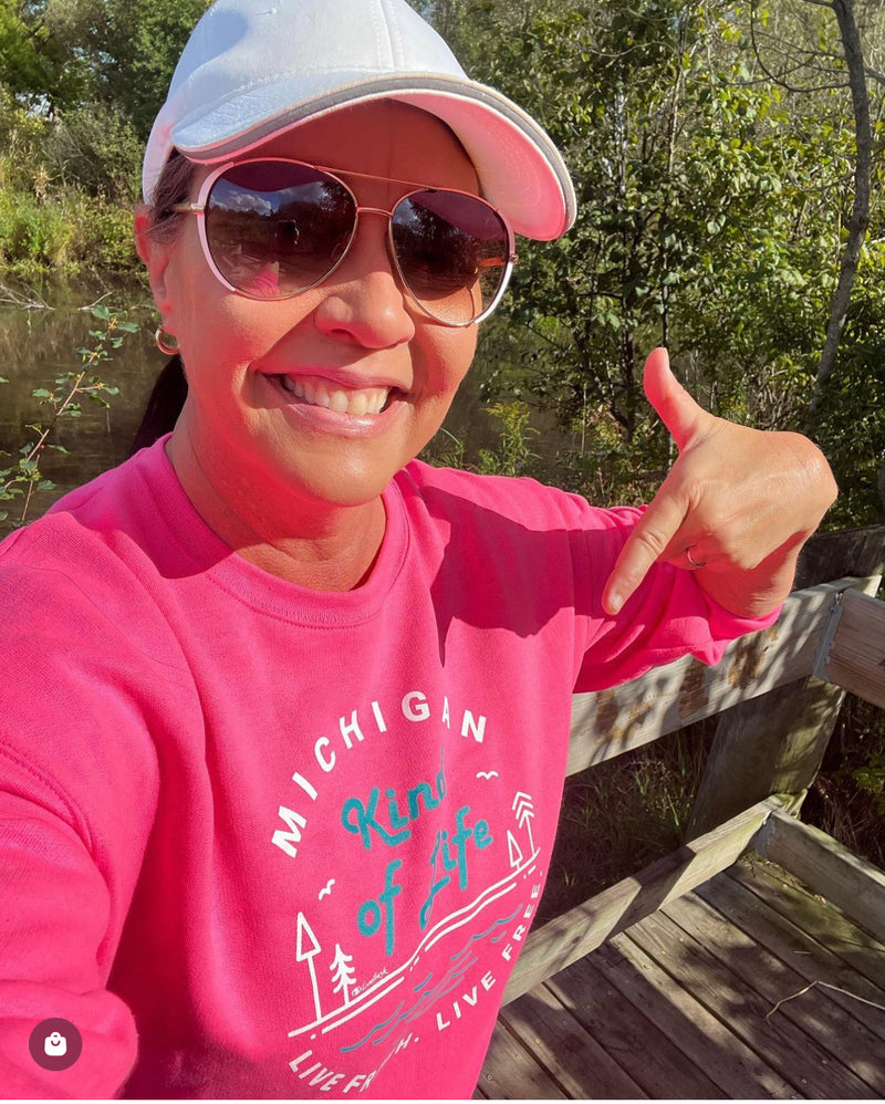 "Lake Life WAVES"Relaxed Fit Bright Classic Crew Unisex Sweatshirt