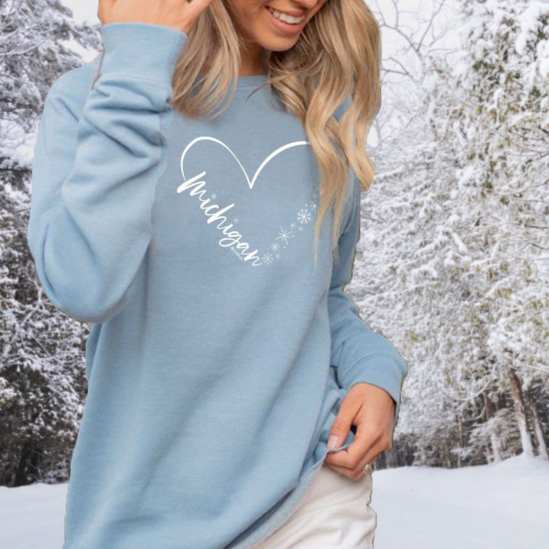 "Fall In Love With Winter"Women's Ultra Soft Wave Wash Crew Sweatshirt